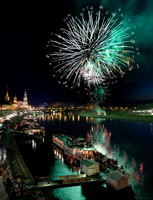 Höhenfeuerwerk zum Jubiläumsfest